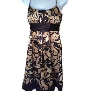 Intrigue Women's Black and Gold  Sleeveless Sundress  Size 4